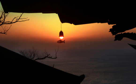 향일암의 아침 — 일출로 맞이하는 여수의 새날 [사진 제공 여수시. 재판매 및 DB 금지]