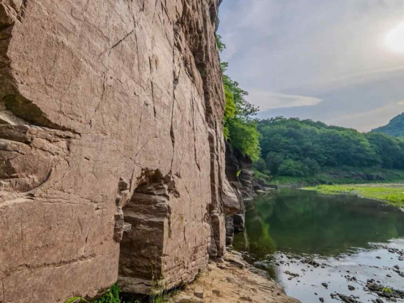 반구천의 암각화관: 2025년 7월 유네스코 세계유산으로 등재된 반구천의 암각화에 대한 자세한 소개와 등재 과정에 대해 소개한다 [사진 제공 울산광역시. 재판매 및 DB 금지]