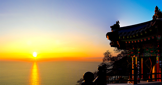 여수 향일암 일출 [사진 제공 향일암. 재판매 및 DB 금지]