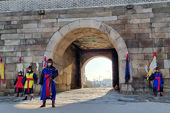 숭례문을 수비하다! [사진 제공 서울특별시. 재판매 및 DB 금지]