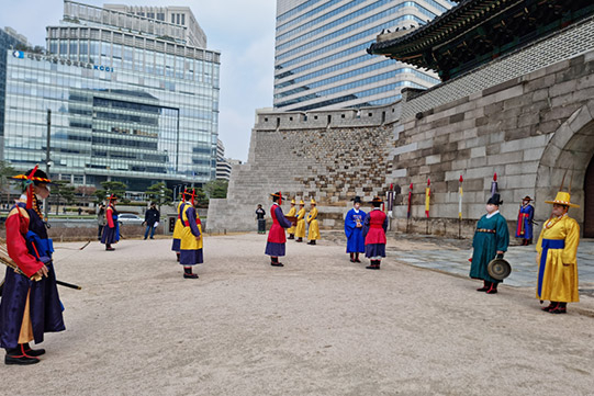 파루(罷漏)에 숭례문을 열다! [사진 제공 서울특별시. 재판매 및 DB 금지]