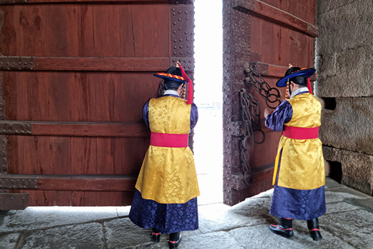 인정(人定)에 숭례문을 닫다! [사진 제공 서울특별시. 재판매 및 DB 금지]